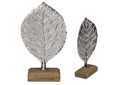 Polyresin leaf on wooden base