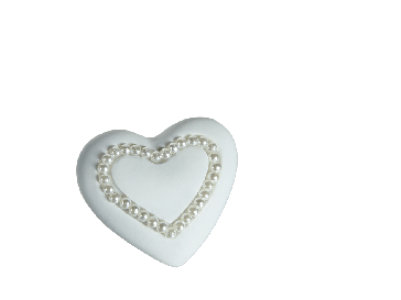 White polyresin heart with pearl deco