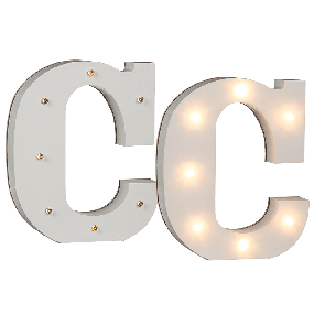 Osvetlené drevené písmeno C